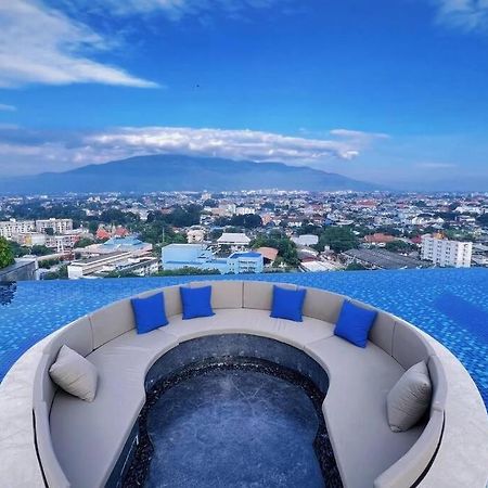 Modern Style Room With Sky Pool 古城边天际泳池公寓 Chiang Mai Exterior foto