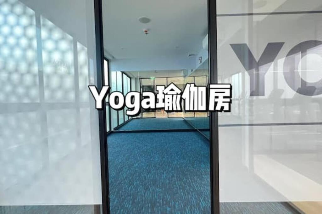 Modern Style Room With Sky Pool 古城边天际泳池公寓 Chiang Mai Exterior foto